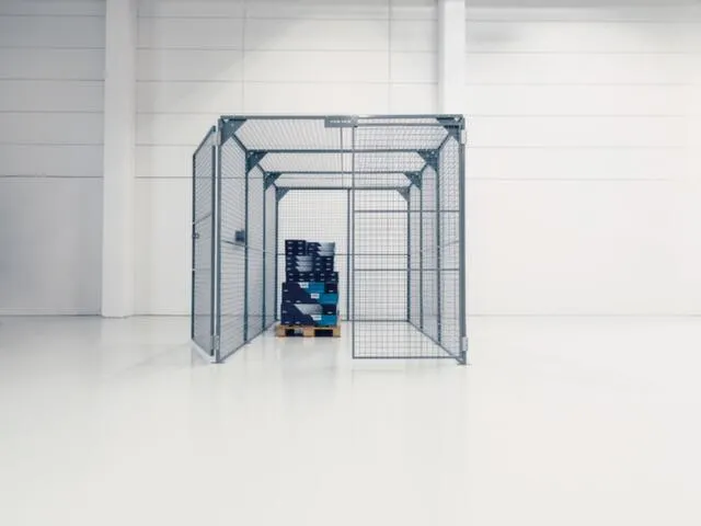 caisse de stockage,p. intérieur,HxlxP 2,2x2,2x4,8m,parois grillagées