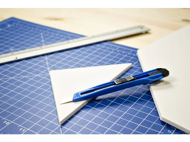 Cutter Westcott Office 9mm Manche En Plastique Bleu