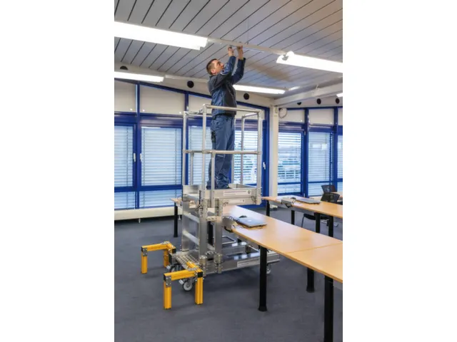 plateforme de travail,roulante,H de travail 3m