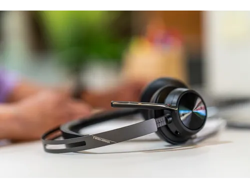 Headset HP POLY Voyager Focus 2 USB-C met oplaadstation