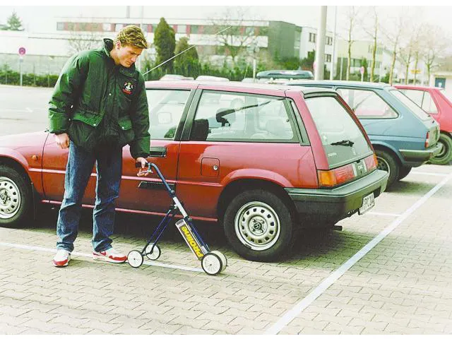 Markeerverf,0,75L Spuitbus,Verkeersblauw