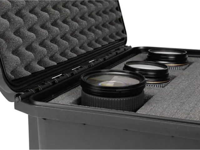 Harde Trolley Koffer 604x473x283mm Met Schuimrubber 80 Liter