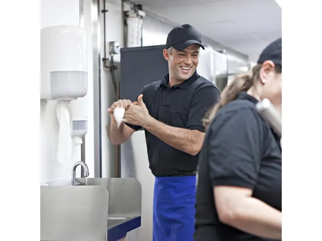 Tork 558000 Elevation M1 Mini Centerfeed Poetspapier Dispenser Wit