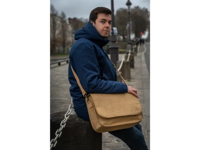 Messenger tas washab le paper Eterneco