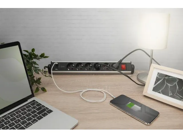 6-voudige kantoorstekkerdoos met 3x USB-poorten