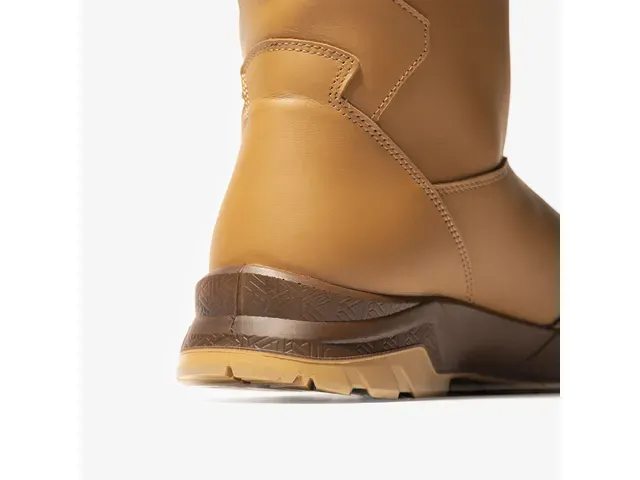 Bata Industrials Summ S3 veiligheidslaarzen SRC bruin maat W-38