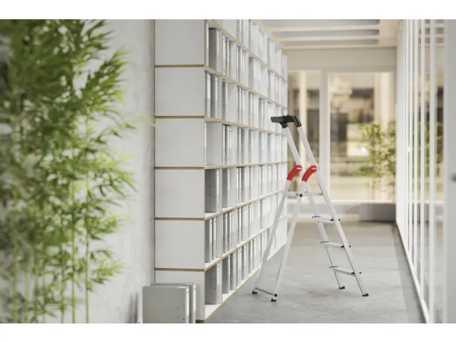 staande trap eenzijdig 3treden stand H 0 63m balk L 1 38m