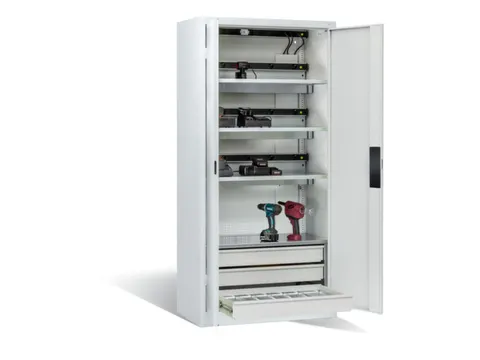 acculaadkast 1950x930x500mm 15stekkerdozen 230V ventilator fr. RAL7035