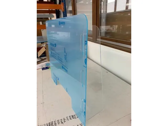 Ecran de protection Verre acrylique transparent 700x500x200mm