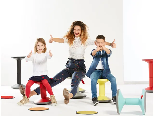 Tabouret Interstuhl Upis1 Enfant Junior Jaune 375-490mm