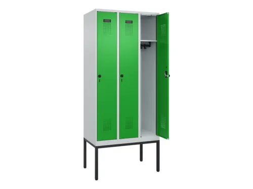 locker,HxBxD 2120x900x500mm,3vak,vak B 300mm,draaigrendel
