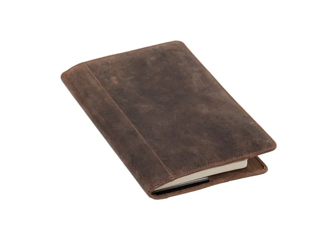 Boekomslag Pride and Soul A5 PERKINS . Bruin leer.