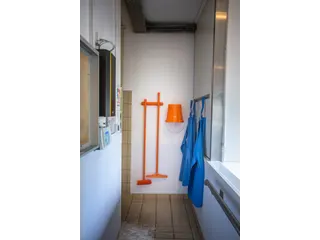 Vikan Hygiene luiwagen met waterdoorvoer zwart extra hard 270mm - 9