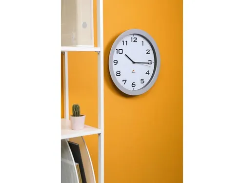 De Alba Horissimo M is een grote analoge wandklok 38 cm. zilvergrijs m