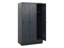 schoollocker,HxBxD 1630x900x500mm,3vak,vak B 300mm,draaigrendel,sokkel