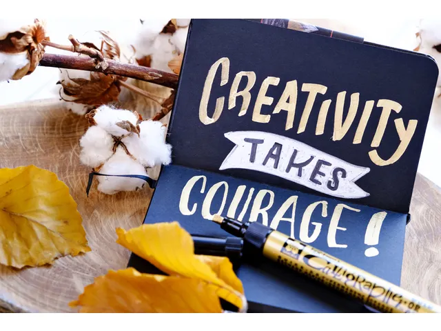 Schetsboek Sakura 80 zwarte vellen 140gr 90x140mm zwart