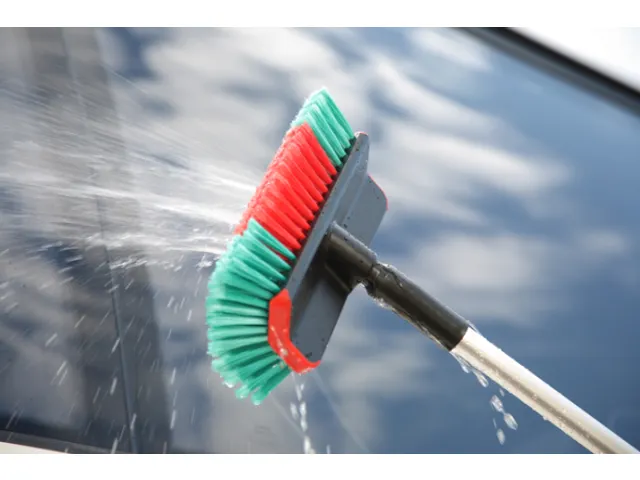 Wasborsel hoek Vikan met waterdoorvoer 27,5cm