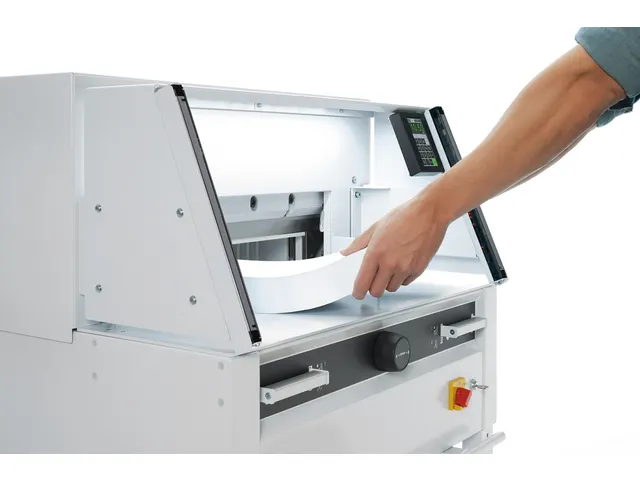 Stapelsnijmachine Ideal 5260 52cm Elektrisch met onderstel