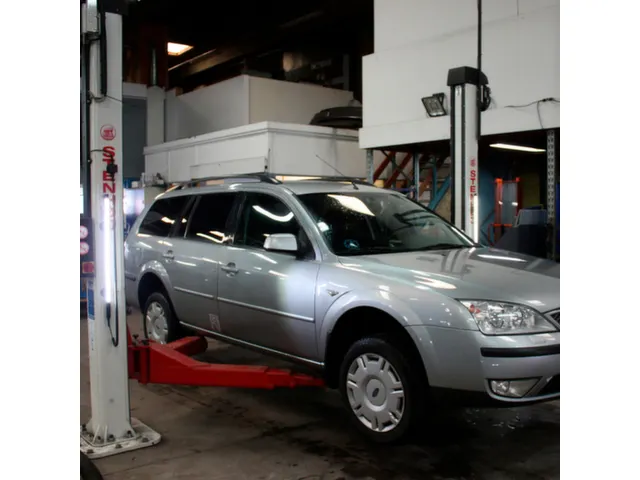 werkplaatslamp,v. 2-koloms hefplatforms,behuizing acryl (PMMA)