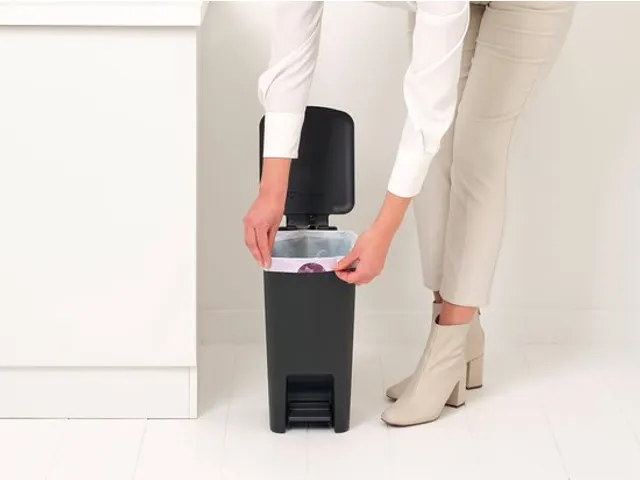 Pedaalemmer StepUp 10 Liter Zwart