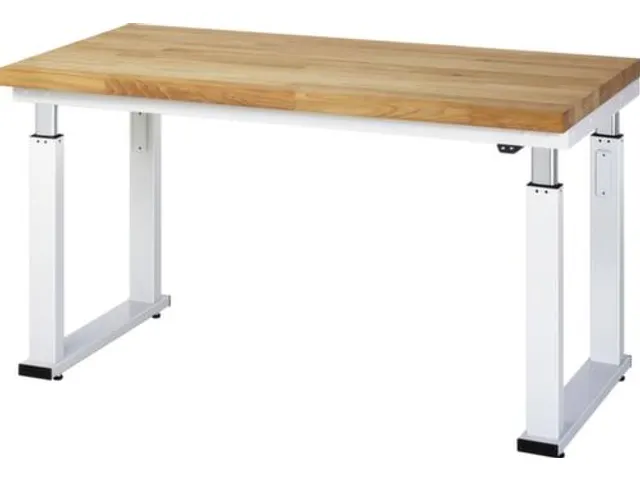 Werkbank elektrisch hoogte verstelbaar 740-1040x1500x700mm beukblad