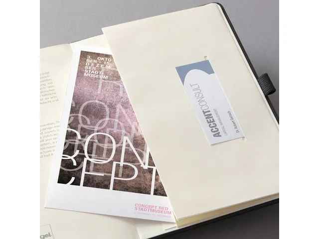 Notitieboek Conceptum A4 Beige 5mm ruit hardcover. Genummerde pagina's