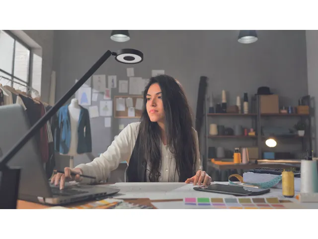 921401 Luctra Bureaulamp Table Lite LED lamp Zwart