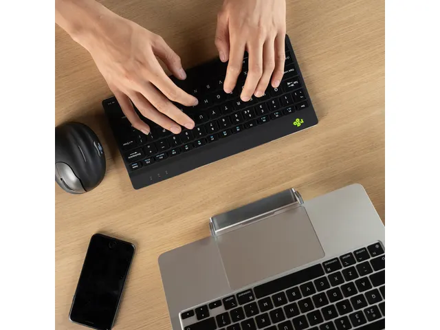 Toetsenbord R-Go Ergonomisch Compact Break QWERTY zwart