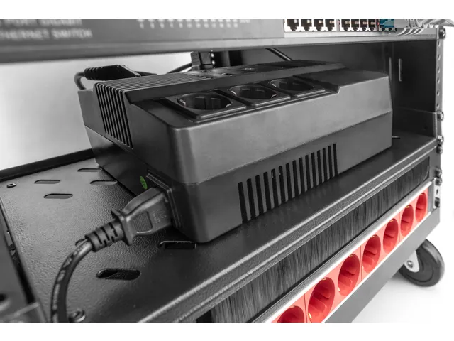 Universeel 16U 19 inch uitrustingsrek met wielen