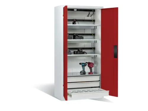 acculaadkast 1950x930x500mm 15stekkerdozen 230V ventilator fr. RAL3002