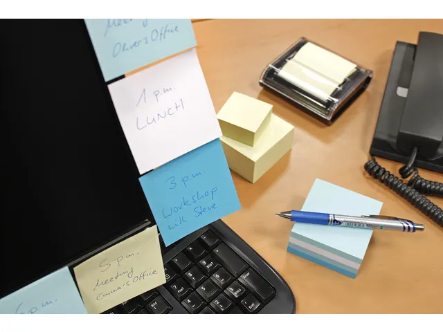 Bloc cube infos 75x75mm jaune 400 feuillets