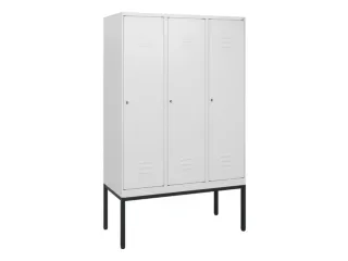 locker,HxBxD 1950x1200x500mm,3vak,vak B 400mm,cil.-slot,voetonderstel - 1