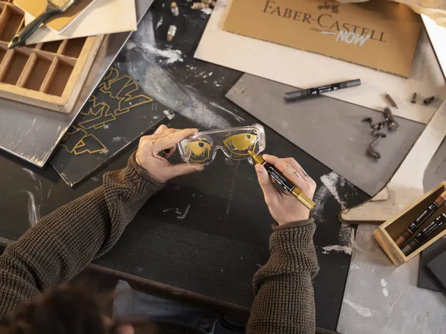 Marqueur acrylique Faber-Castell Multimark 4 couleurs métalliques