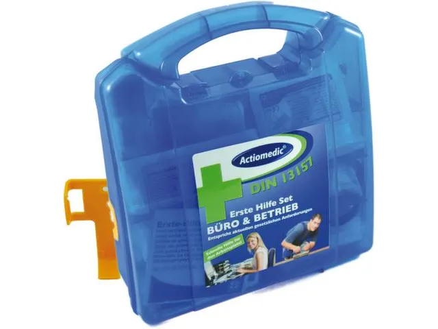 verbandkoffer,DIN 13157,kunststof blauw/transparant,m. wandhouder