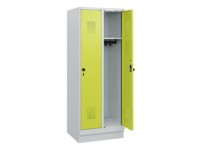 schoollocker,HxBxD 1630x600x500mm,2vak,vak B 300mm,draaigrendel,sokkel