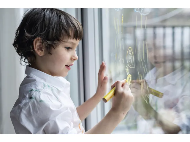 Crayon de couleur STABILO 880 woody 3-en-1 multi-surfaces violet