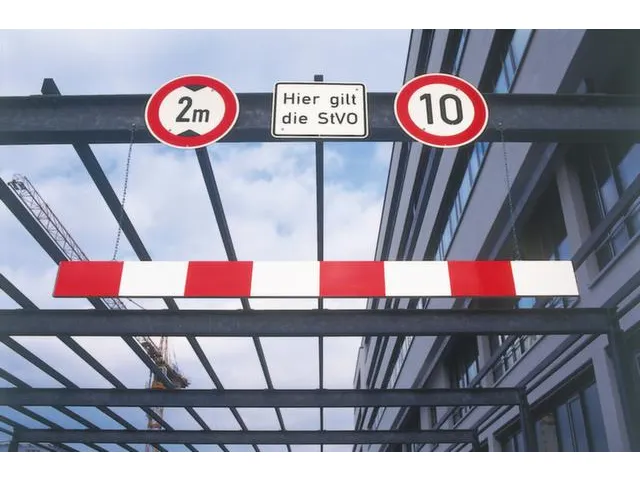 Hoogtebegrenzer L X H 4000X 150Mm 2Delen À 2000Mm Aluminium Rood/wit