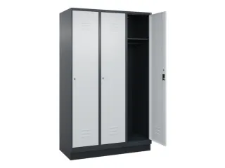 locker,HxBxD 1950x1200x500mm,3vak,vak B 400mm,cil.-slot,sokkel - 2