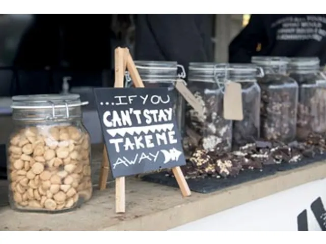 Securit Tafelkrijtbord Mini 3-poot Teak 24x15cm