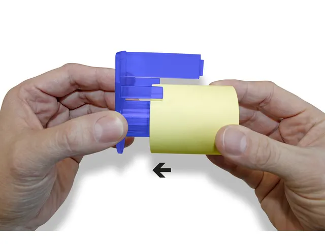 Dispenser + Rol Voor Rollen 60Mmx10M