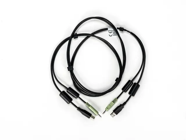 Vertiv Avocent CBL0130, 1,8 m, USB, USB, USB, 1-USB, 1-3.5mm, 1-USB, 2