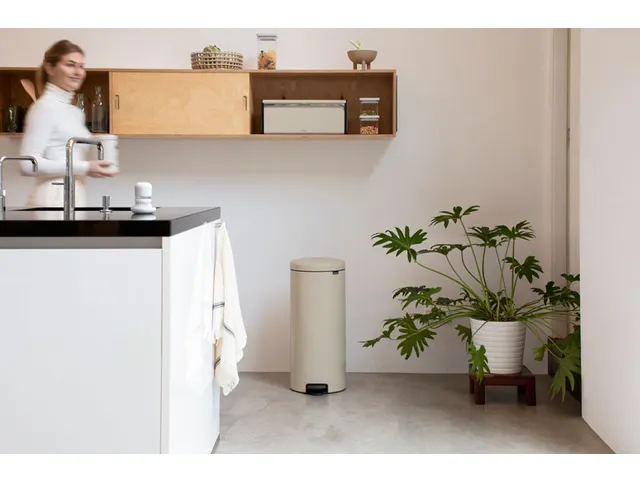 Pedaalemmer NewIcon 30 Liter Soft Beige