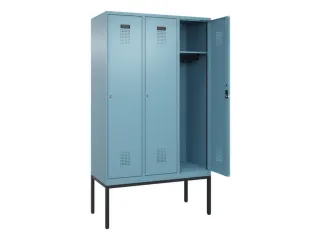 locker,HxBxD 2120x1200x500mm,3vak,vak B 400mm,cil.-slot,voetonderstel - 1