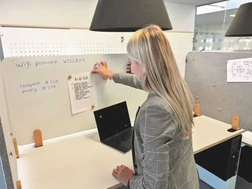 Bureauscherm Elements whiteboard 60x120cm Houder