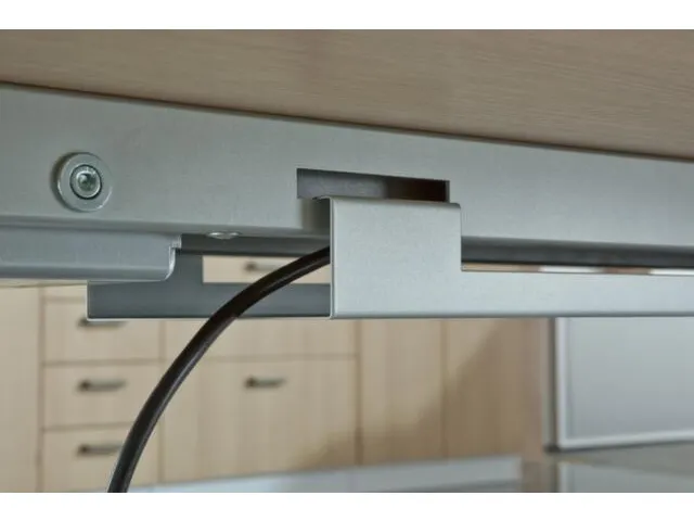 In hoogte verstelbare vergadertafel,HxBxD 710-1200x2200x1030mm