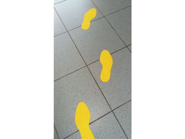 plaksymbool,voet,markering HxB 297x110mm,geel