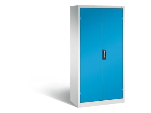 acculaadkast 1950x930x500mm 15stekkerdozen 230V ventilator fr. RAL5012