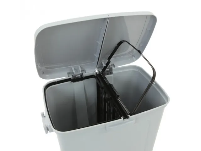 Pedaalemmer Divided Dustbin 45 Liter