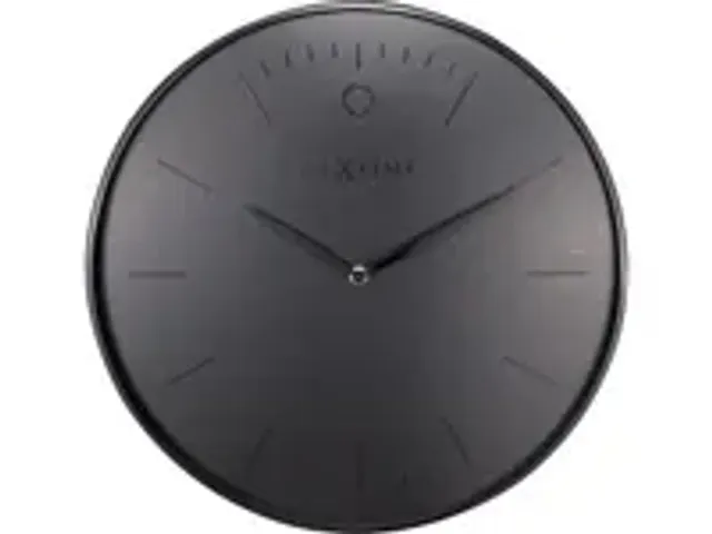 OUTLET Wandklok NeXtime Glamour Ø40cm metaal zwart streepaanduiding
