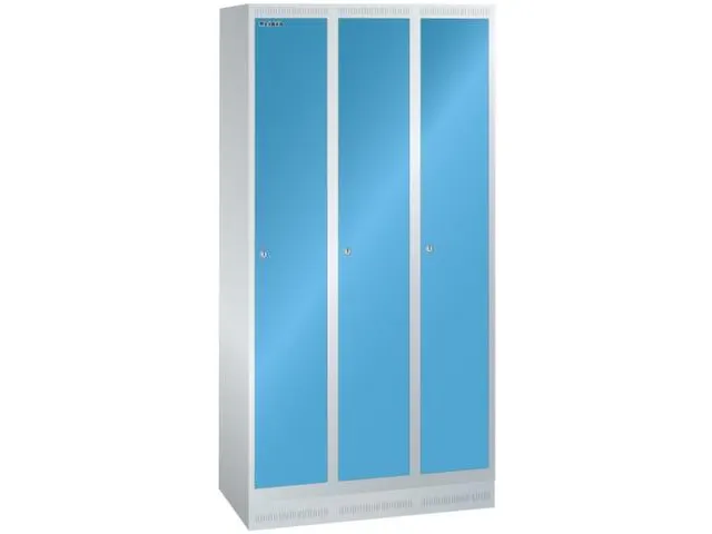 garderobekast,HxBxD 1800x900x500mm,3vak,vak B 300mm,cil.-slot,sokkel